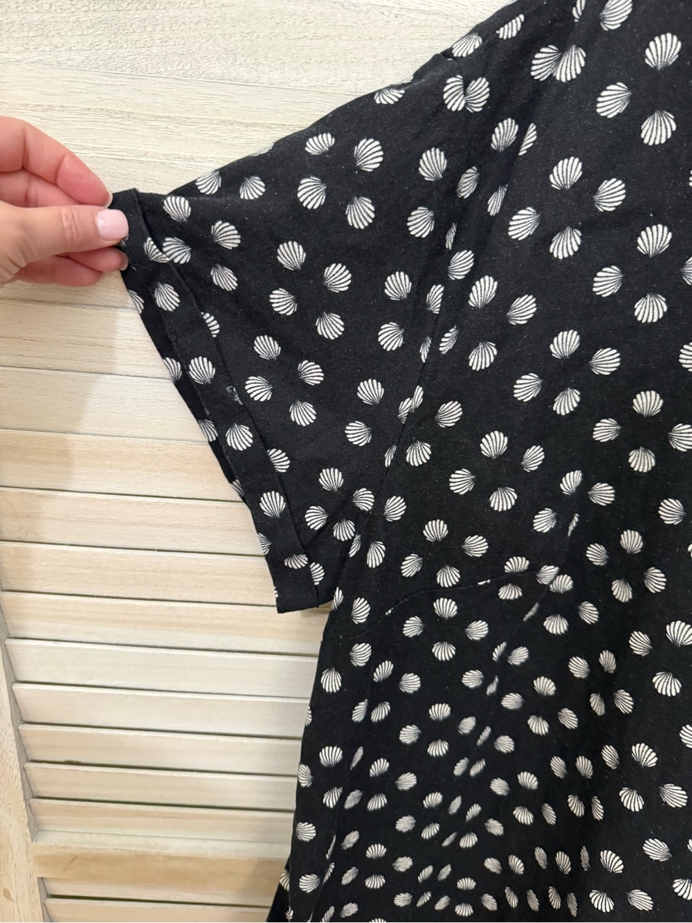 Ava & Viv Black and White Polka Dot Short Sleeve Blouse - Picture 4 of 10